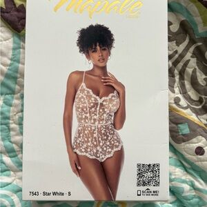 Mapale Star White Lace Chemise